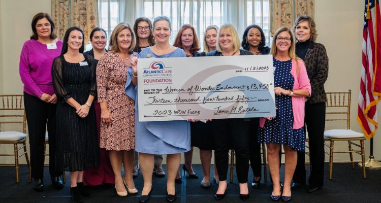 2023 Women of Wonder check presentation ceremony