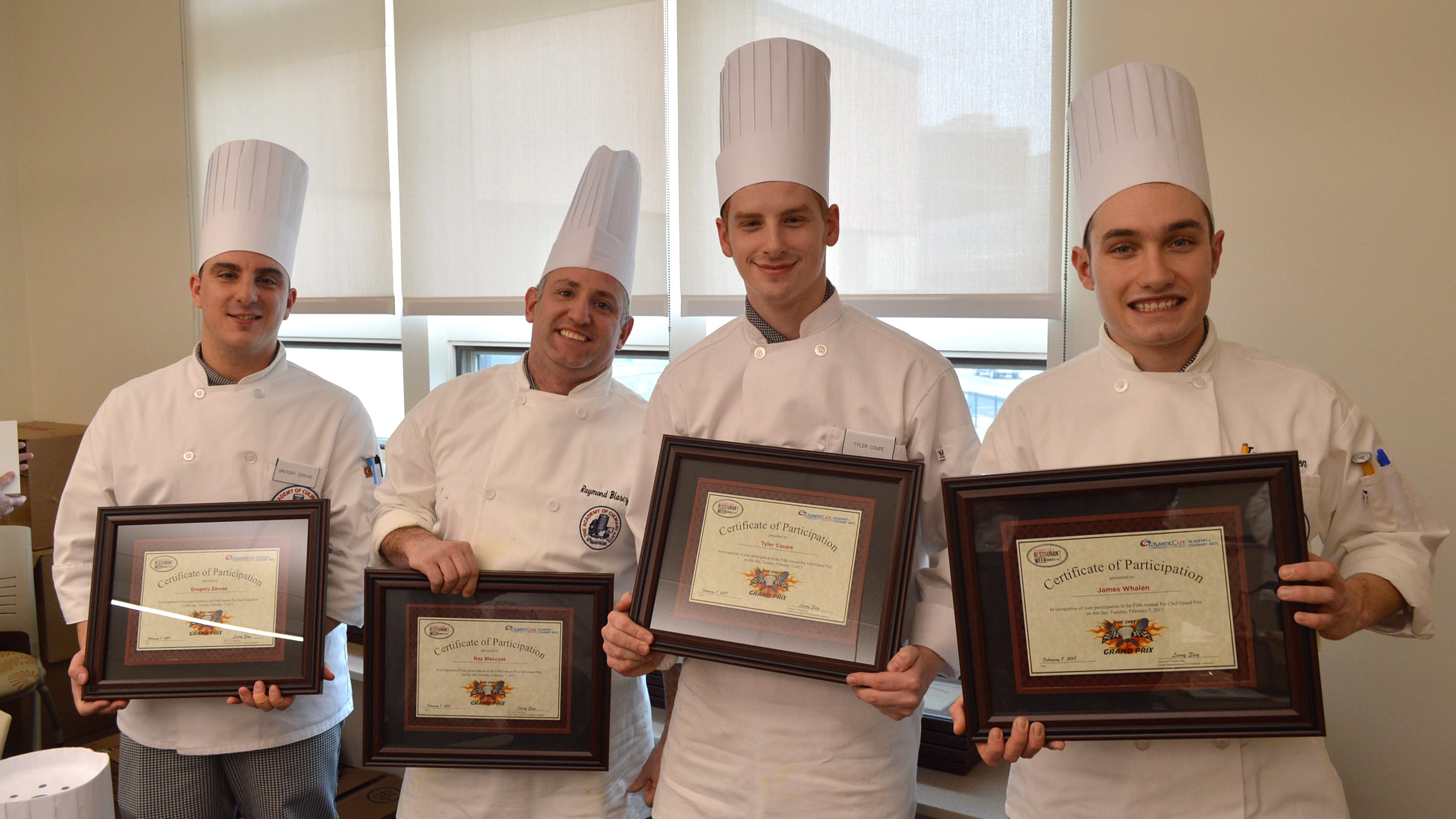 Chefs with participation certificates