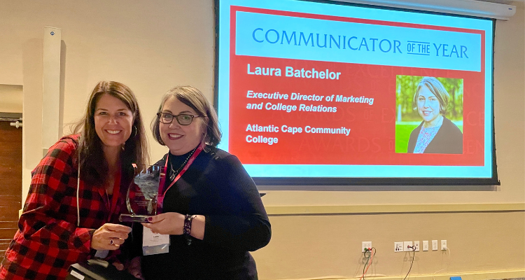 Laura Batchelor receives the Communicator of the Year award