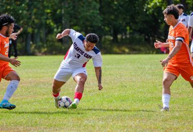 Atlantic Cape Buccaneers playing against Bergen County College