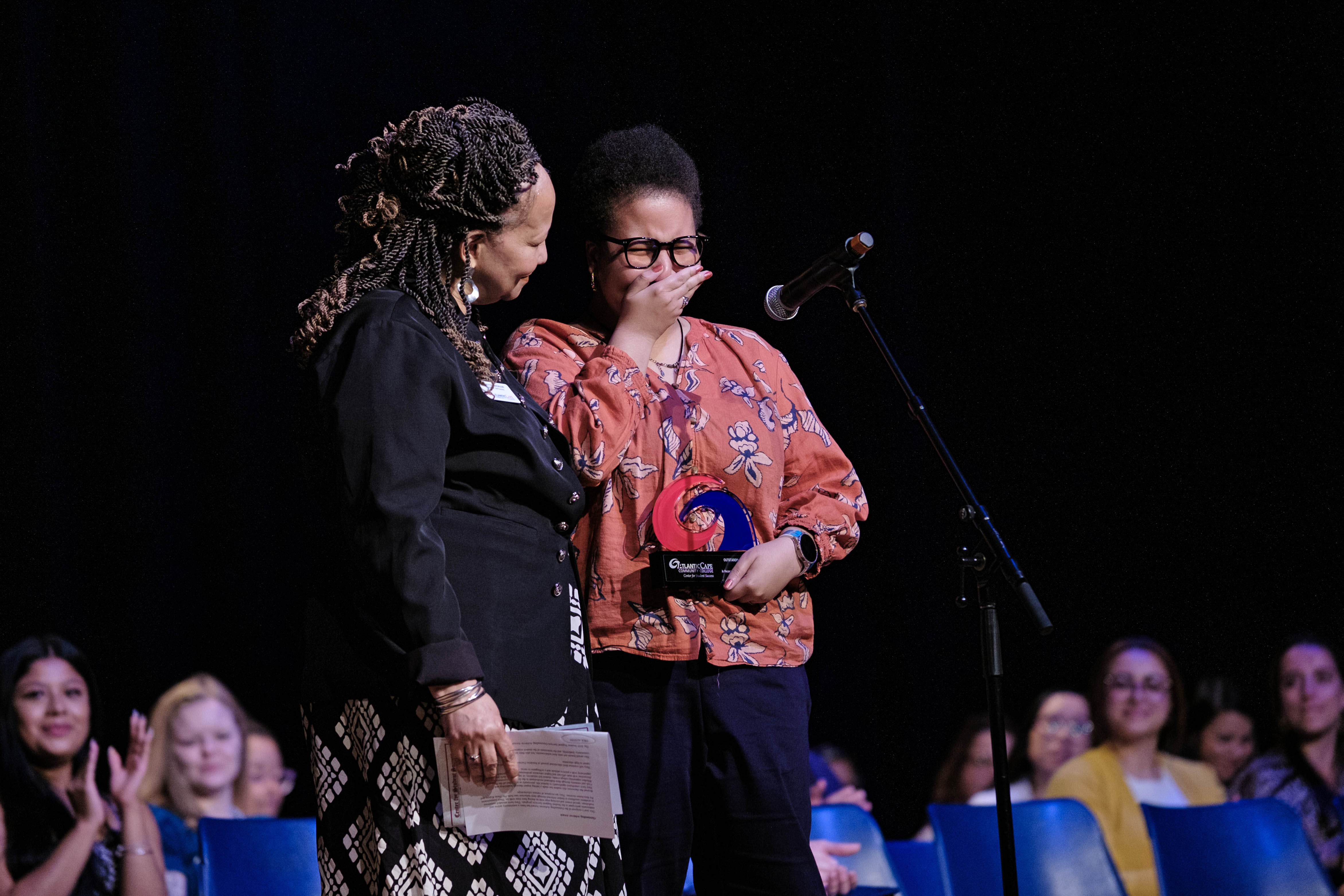 Student Tina Austin thanks her Extra Miler