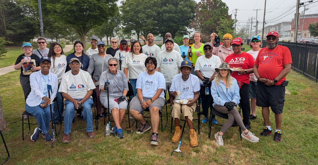 volunteers at Inlet Neighborhood Community Cleanup Day