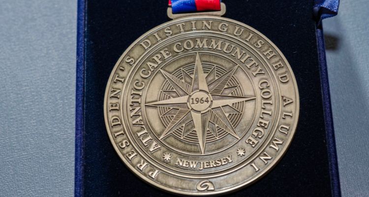 The President's Distinguished Alumni medal